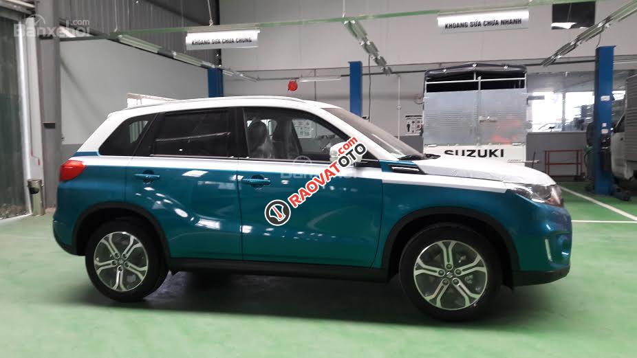 Bán xe Suzuki Vitara đời 2017, màu xanh trắng, nhập khẩu nguyên chiếc-0