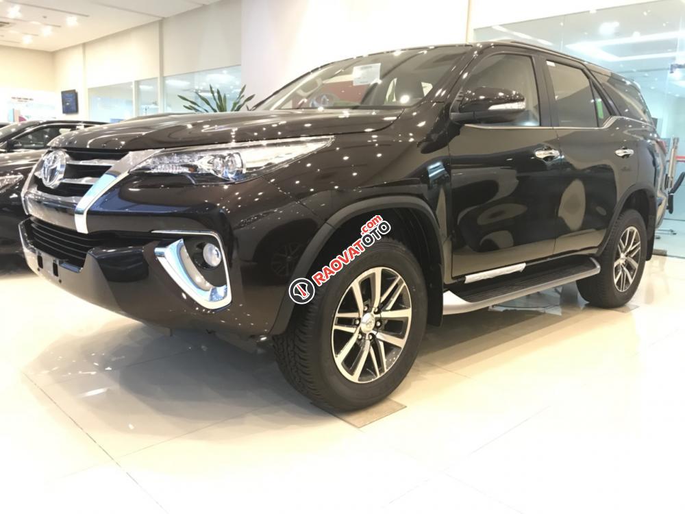 Toyota Fortuner 4x4V màu đen - Nhập khẩu nguyên chiếc, bảo hành 3 năm - Đại lý Toyota Mỹ Đình-4