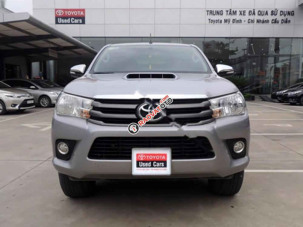 Bán Toyota Hilux 2.5E 4x2 MT đời 2015, màu bạc, nhập khẩu nguyên chiếc -1