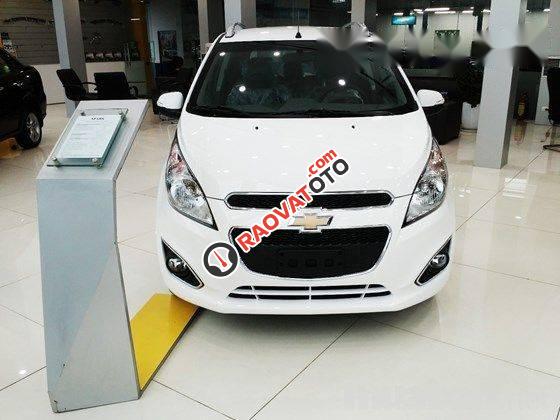 Bán ô tô Chevrolet Spark sản xuất 2017, màu trắng, 269tr-0