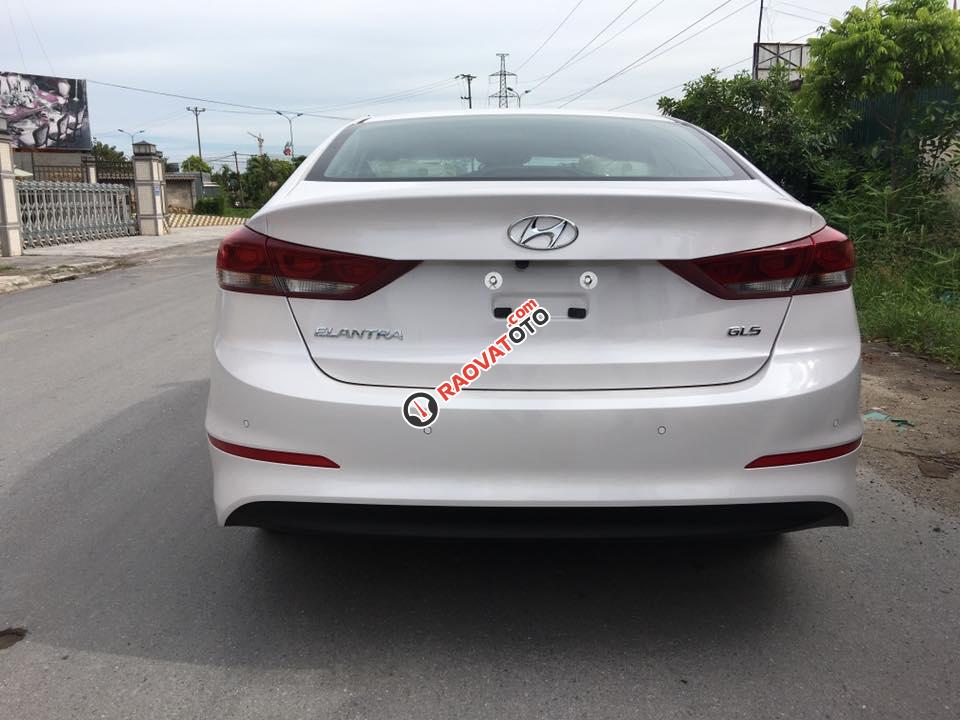 Hyundai Cầu Diễn bán xe Hyundai Elantra 1.6 AT đời 2017-6