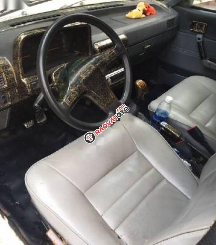 Bán Nissan Bluebird 1.6 sản xuất 1990, màu trắng, xe nhập, 28tr-4