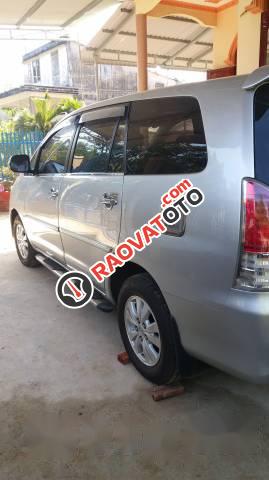 Bán xe Toyota Innova đời 2009, màu bạc chính chủ-1