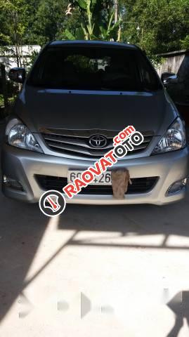 Bán xe Toyota Innova đời 2009, màu bạc chính chủ-2