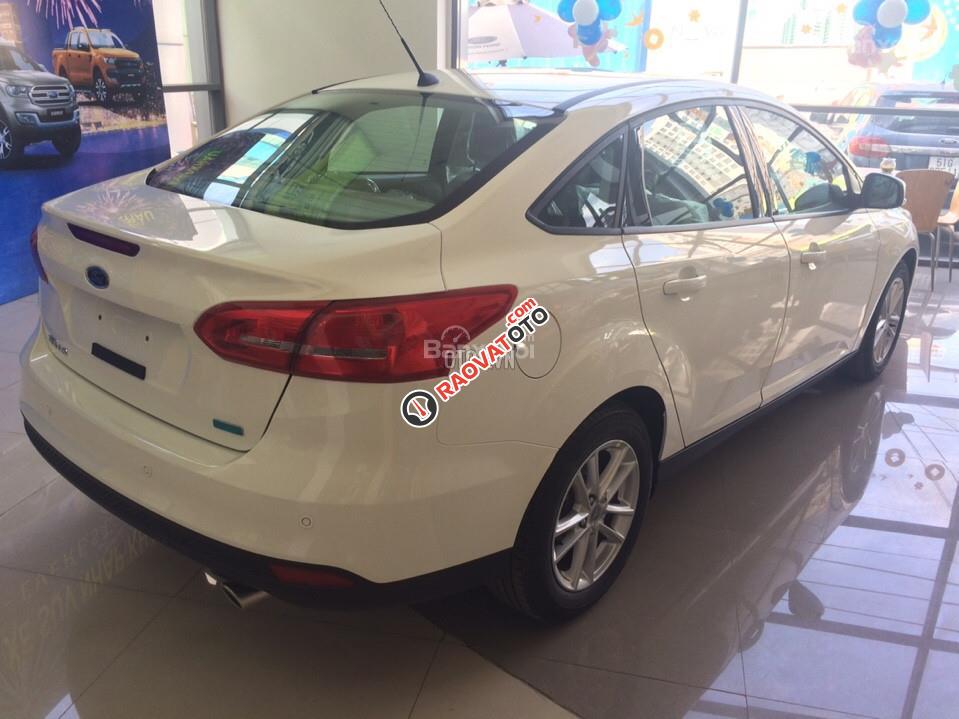 Ford Focus 1.5L EcoBoost 2017, mới 100% - Hỗ trợ trả góp 80%, hotline 090 628 3959 / 096 381 5558-1