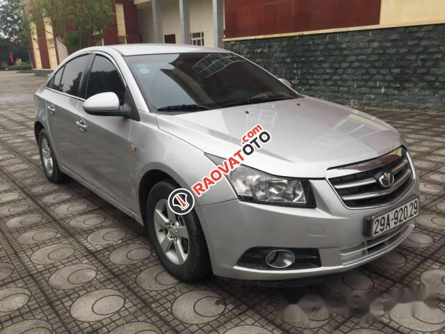 Bán xe Daewoo Lacetti SE đời 2010, màu bạc, giá tốt-3
