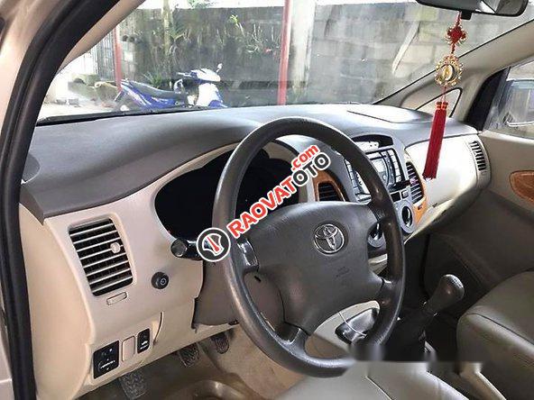 Bán Toyota Innova đời 2010 số sàn, 475 triệu-5