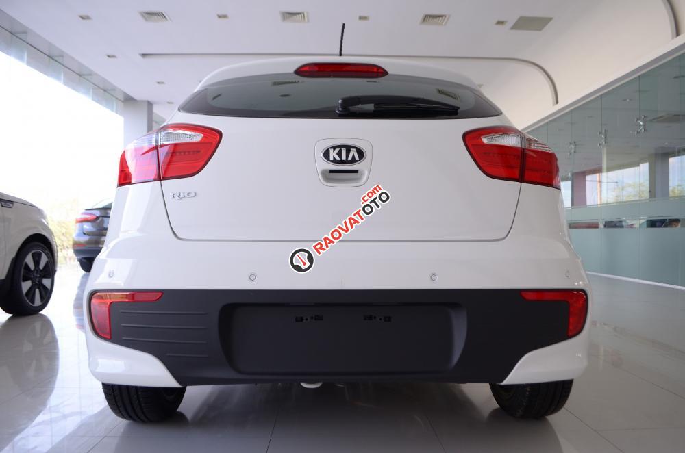 Bán Kia Rio MT năm 2016, màu trắng, giá tốt-12