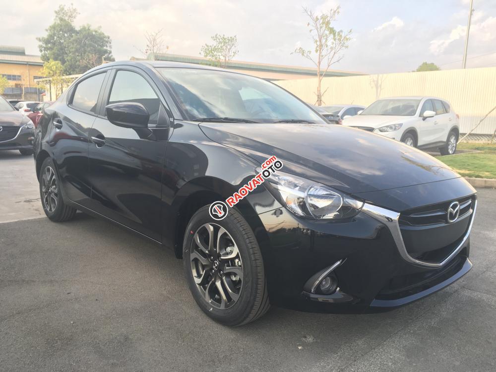 Mazda Cộng Hòa cần bán xe Mazda 2, màu đen, giá chỉ 529 triệu-3