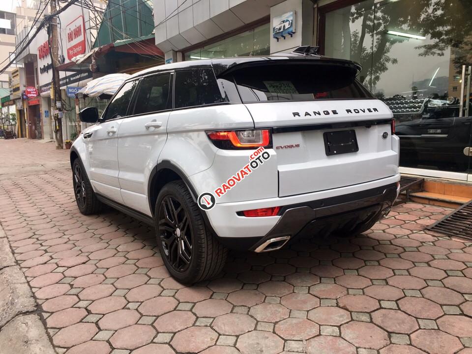 Bán xe LandRover Evoque Dynamic 2017, màu trắng nội thất da bò, nhập Mỹ. Xe full đồ, LH 093.798.2266-4