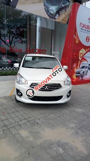 Bán xe Mitsubishi Attrage mới xe 5 chỗ, màu trắng, nhập khẩu, giá rẻ, Lh: Lê Nguyệt: 0911477123-6