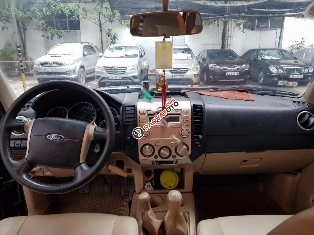 Cần bán xe Ford Everest 2009, màu đen số sàn, giá chỉ 560 triệu-4