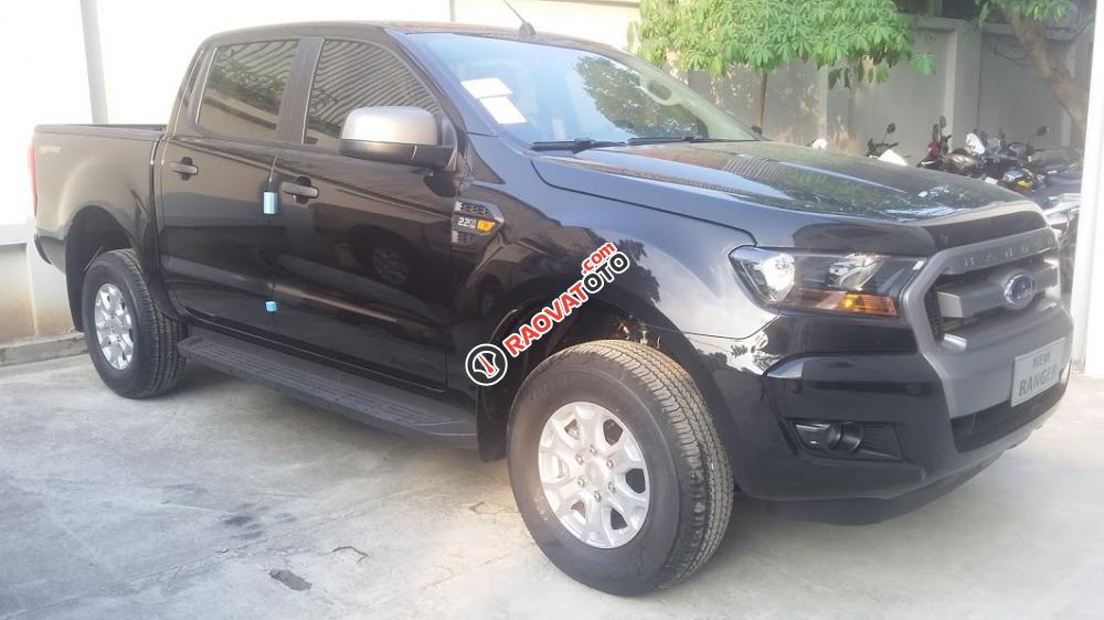 Cần bán Ford Ranger XLS 2.2L AT, màu xám (ghi), nhập khẩu chính hãng-2