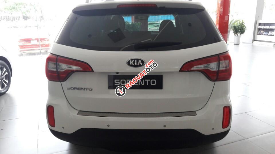 Cần bán Kia Sorento 2017, có xe giao ngay, hỗ trợ vay đến 90%, LH: 0909942482- Minh Anh để được tư vấn nhiệt tình nhất-1