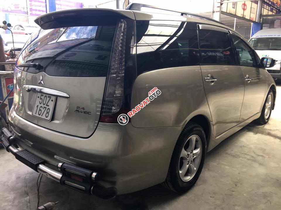 Bán Mitsubishi Grandis sản xuất 2006, màu vàng, nhập khẩu nguyên chiếc số tự động-4