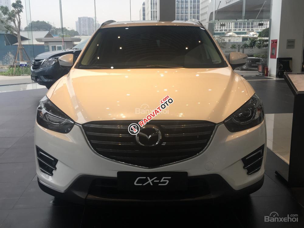 Mua Mazda CX-5 2.0 2WD màu trắng, nhiều ưu đãi và khuyến mại hấp dẫn-0