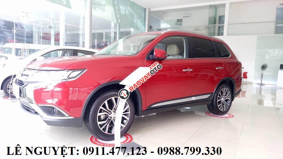 Giá xe Mitsubishi Outlander 2.0 xe 7 chỗ, rẻ tháng 4, hỗ trợ trả góp 90% xe, LH Lê Nguyệt: 0911.477.123 - 0988.799.330-8