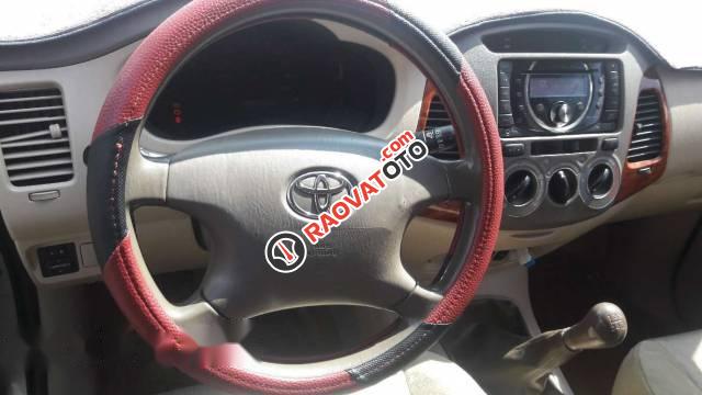 Chính chủ bán gấp Toyota Innova đời 2009, màu bạc-3