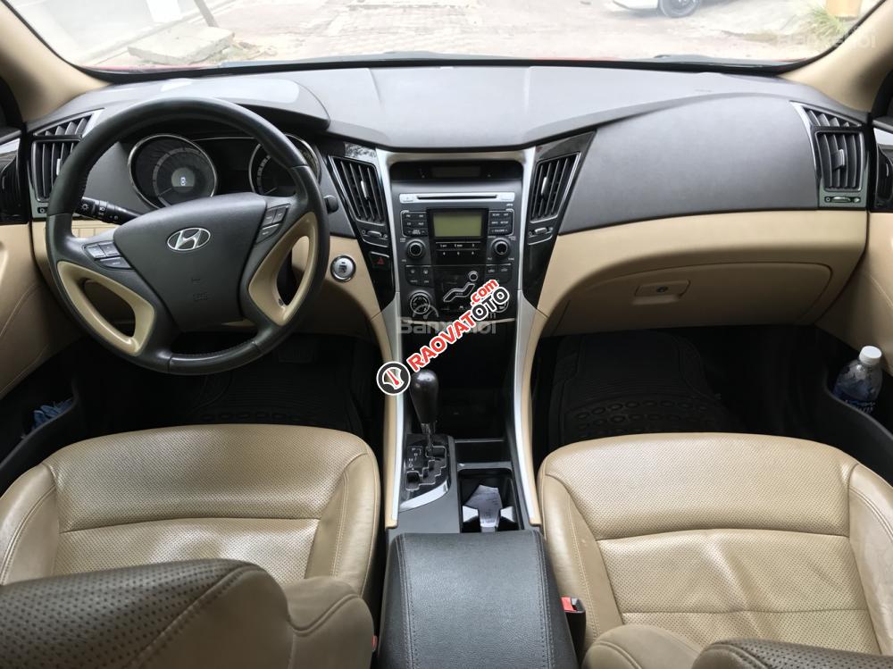 Bán Hyundai Sonata sản xuất 2011, màu đỏ, xe nhập-3