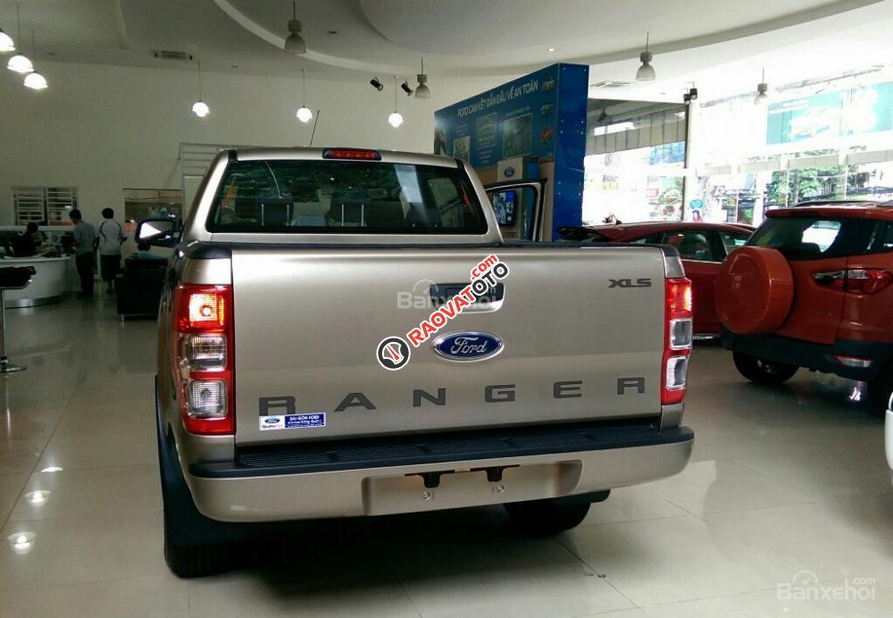 Bán xe Ford Ranger XLS số sàn và số tự động 2017 giá rẻ, giao ngay-1