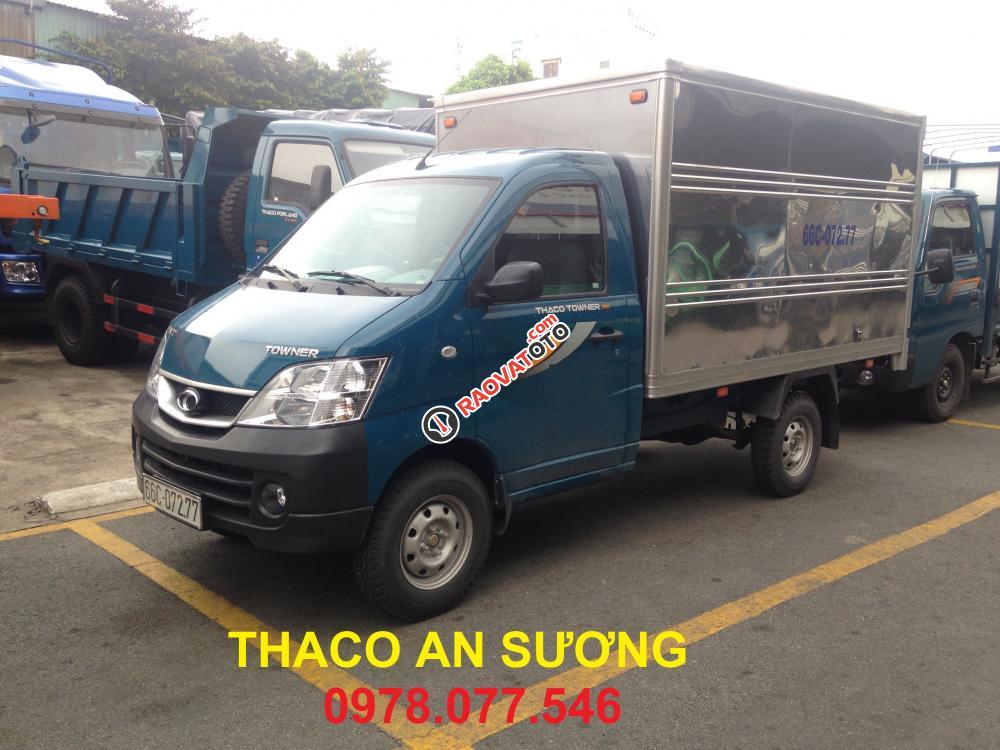 Xe tải 990kg Thaco Towner 2017 thùng kín có máy lạnh-1