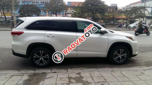 Bán ô tô Toyota Highlander AT đời 2017, xe nhập-2