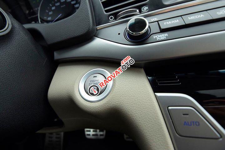 Bán Hyundai Elantra 2018 1.6 MT, khuyến mãi lớn 66tr. Hỗ trợ vay vốn 80% giá trị xe - Hotline: 0935904141 - 0948945599-6