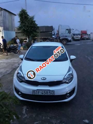 Bán Kia Rio năm 2017, màu trắng-2