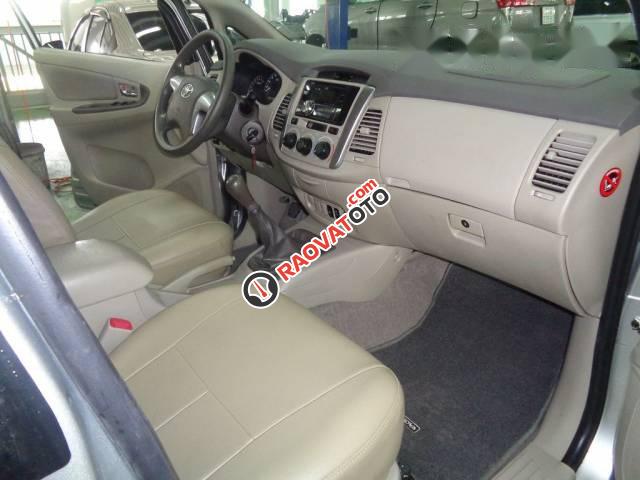 Cần bán xe Toyota Innova E đời 2014 số sàn-3