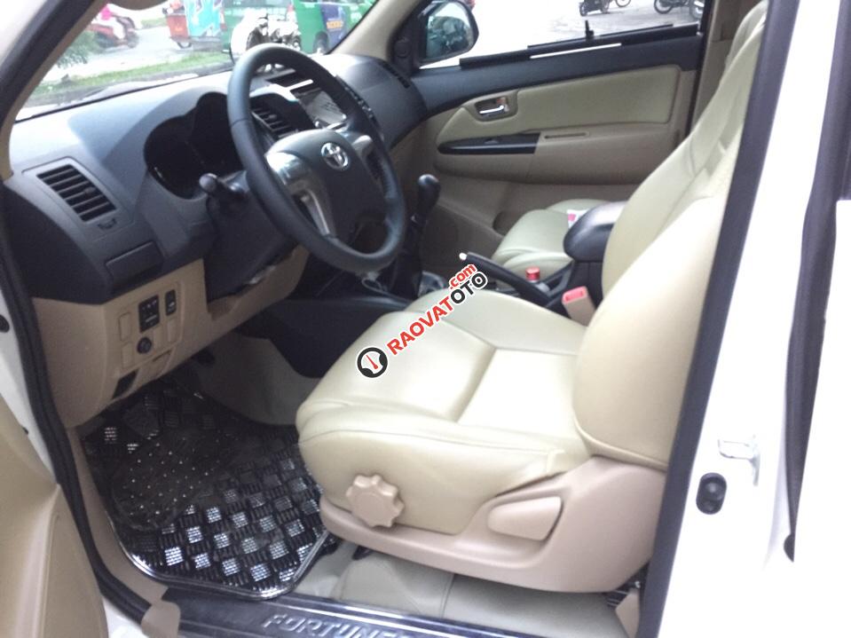 Bán Toyota Fortuner 2.5G 4x2MT đời 2016, màu trắng-4