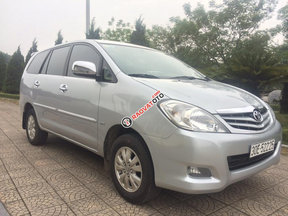 Bán ô tô Toyota Innova 2.0G đời 2010, màu bạc, xe gia đình bán, giá 388 triệu-4