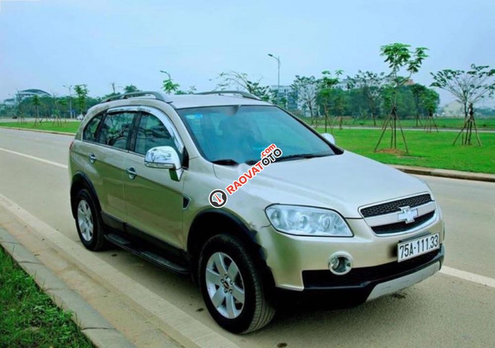 Bán xe Chevrolet Captiva LT 2.4 MT đời 2008, màu vàng  -2