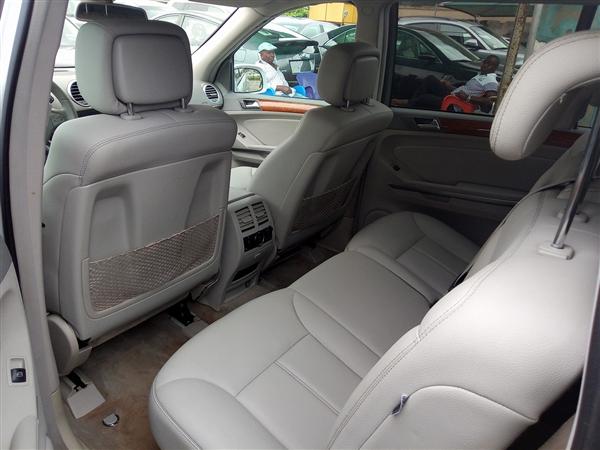 Cần bán Mercedes GL450 đời 2008, màu bạc, xe nhập-5