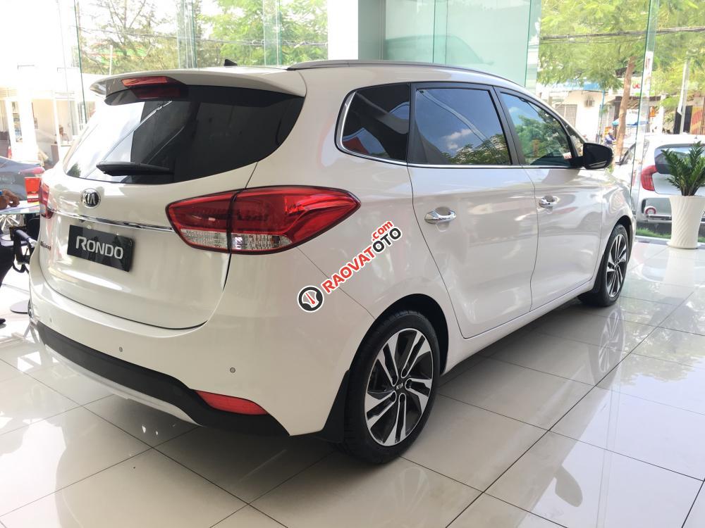 Bán ô tô Kia Rondo GMT sản xuất 2018, màu trắng, 609tr-3