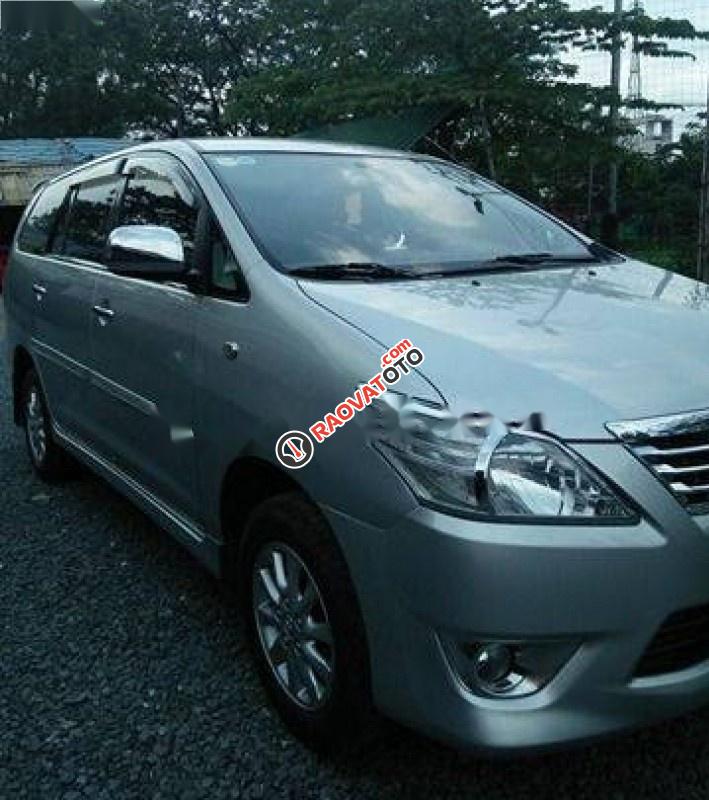 Xe Toyota Innova 2.0E đời 2012, màu bạc xe gia đình, 515tr-1