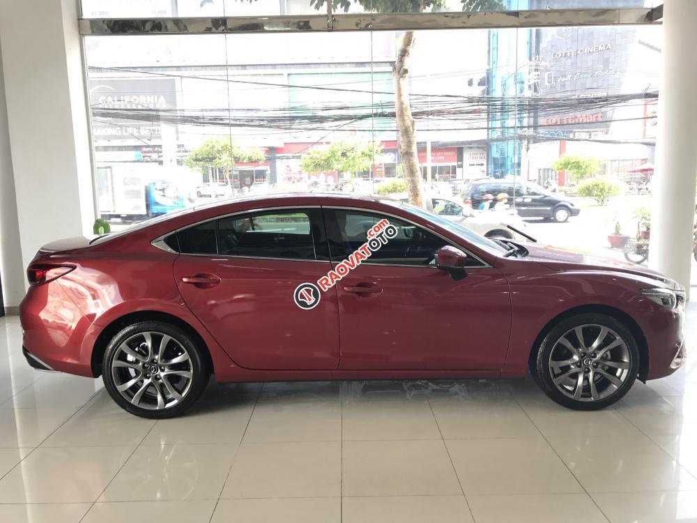 Mazda 6 2.0 Premium đời 2017, màu bạc-1