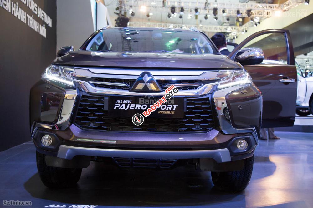 Bán xe Pajero Sport 2 cầu nhập khẩu, xe giá tốt, thủ tục nhanh chóng tại Huế, LH Quang 0905596067-1