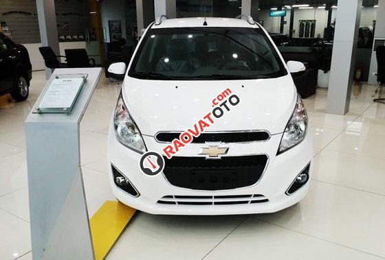 Bán Chevrolet Spark 1.2LT MT đời 2017, hỗ trợ vay ngân hàng 80%. Gọi Ms. Lam 0939193718-2