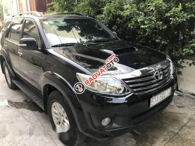 Bán xe Toyota Fortuner sản xuất 2013, màu đen số sàn, giá 745tr-4