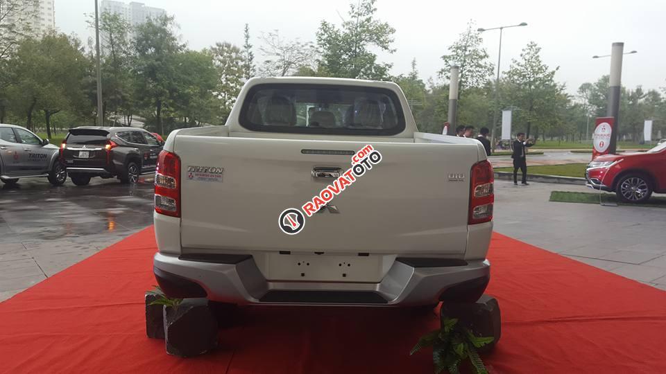 Mitsubishi Triton Đà Nẵng 2018, xe nhập, hỗ trợ vay 90% giá trị xe - Liên hệ: Lê Nguyệt: 0911.477.123-6