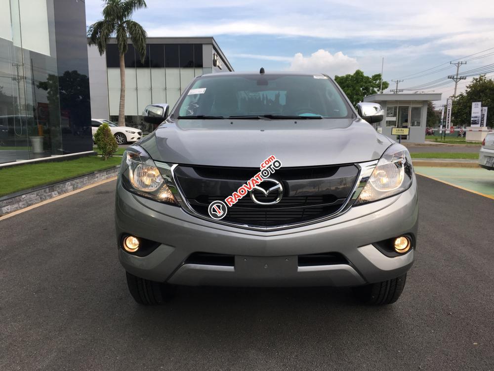 Mazda BT 50 4WD AT 3.2L đời 2018, màu bạc, giá 815 triệu chỉ có ở Mazda Cộng Hòa-0