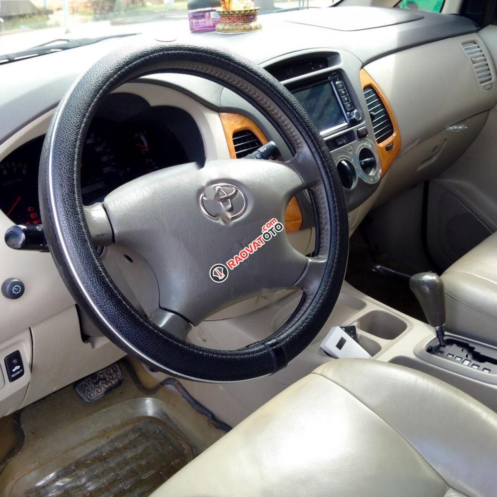 Bán ô tô Toyota Innova 2.0  V đời 2008, màu bạc-8