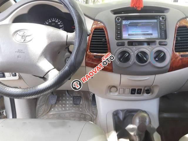 Bán gấp Toyota Innova G năm 2008, màu bạc chính chủ, giá tốt-2