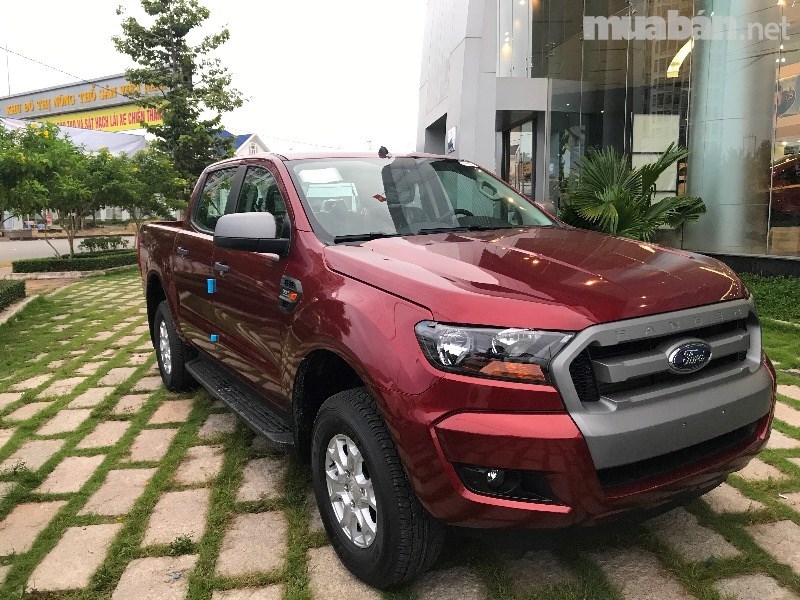 Bán Ford Ranger sản xuất 2017, màu đỏ, xe nhập-0