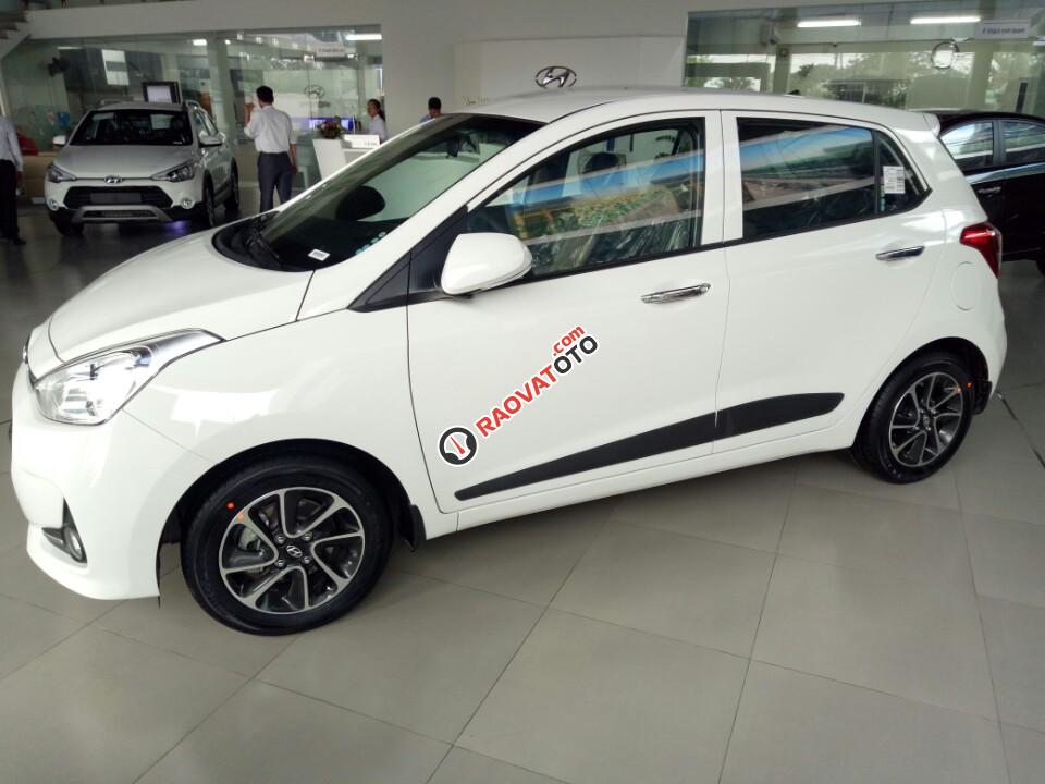 Hyundai Cầu Diễn bán Hyundai i10 1.0 AT CKD năm 2017, màu trắng, 355tr-4