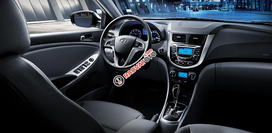 Cần bán Hyundai Santa Fe đời 2017, màu trắng-7