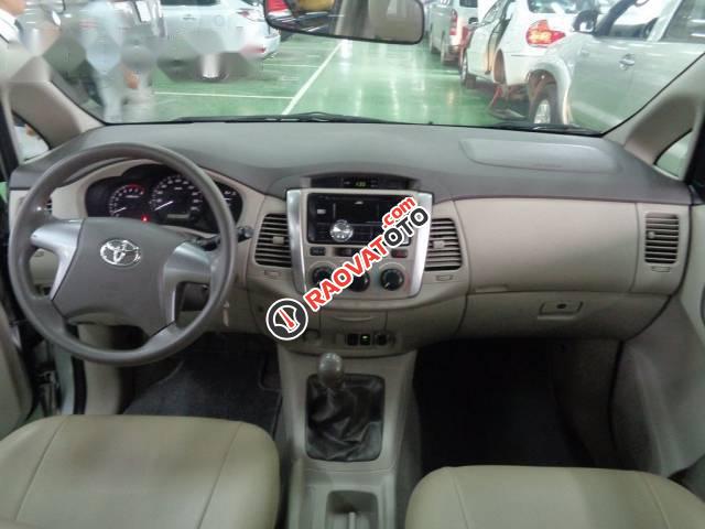 Cần bán xe Toyota Innova E đời 2014 số sàn-2