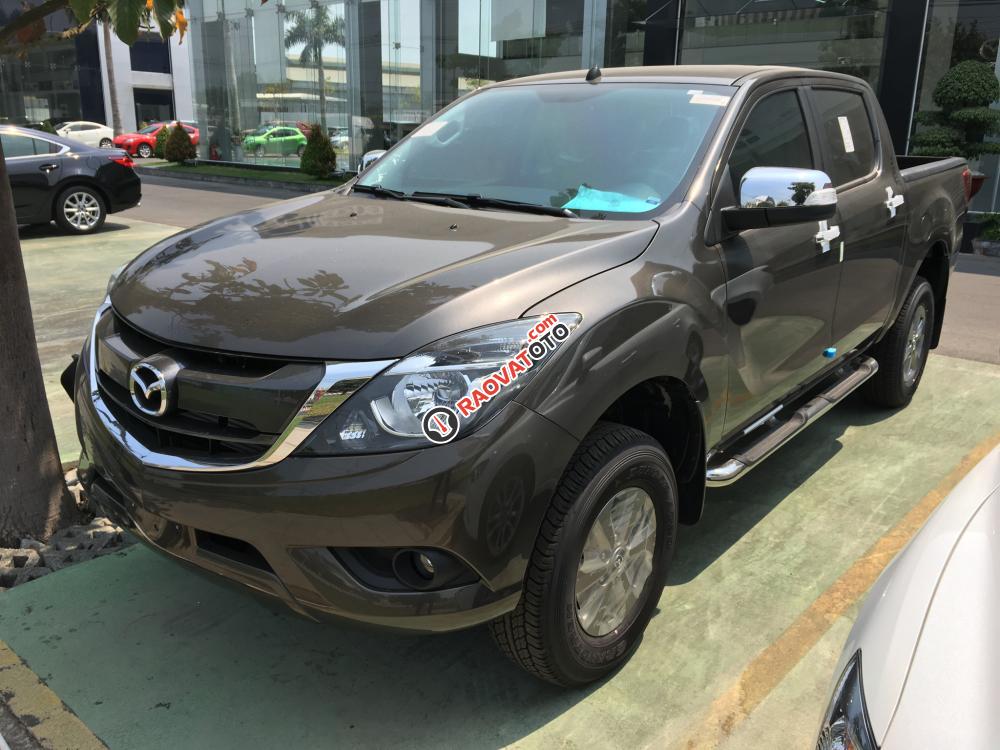 Mazda Cộng Hòa cần bán Mazda BT 50 4WD MT 2.2L đời 2018, màu nâu, 680 triệu-4