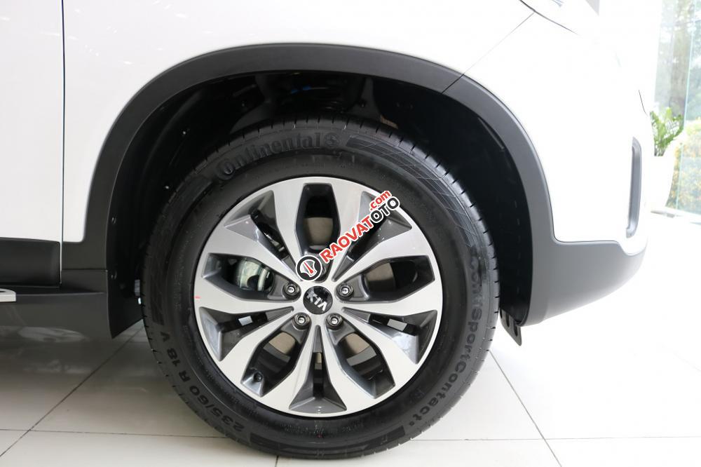 Bán Kia Sorento GATH đời 2017, màu trắng, giá tốt, hỗ trợ vay nhanh, giao xe ngay-10