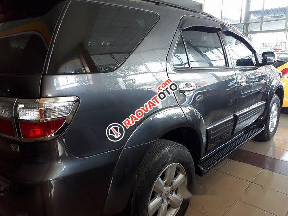 Bán Toyota Fortuner 2010 số tự động-9